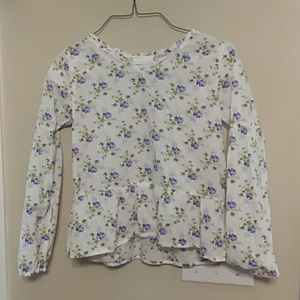 Girl's spring shirt